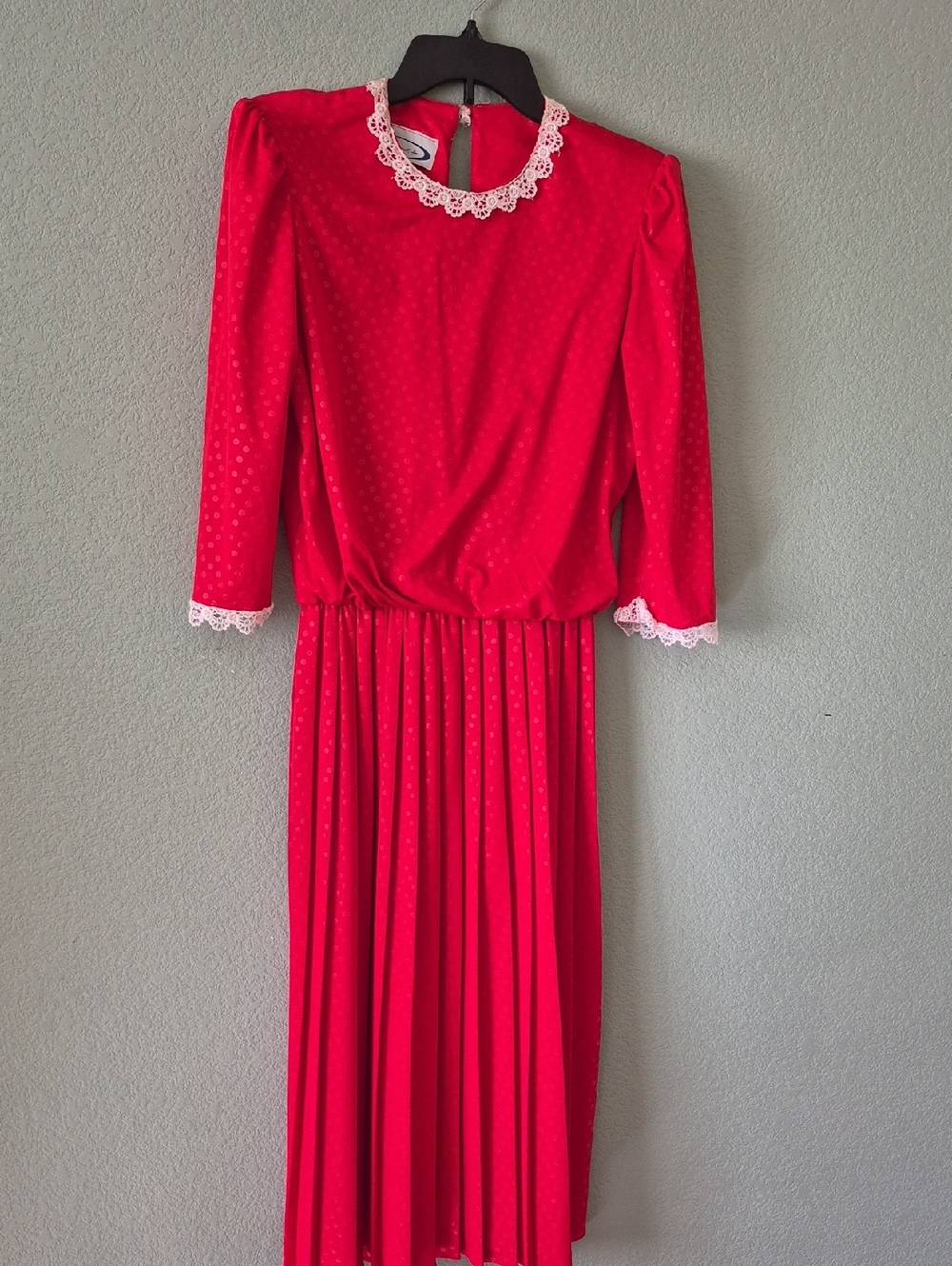 Red Long Sleeve Pleated Midi Dress with Lace Trim